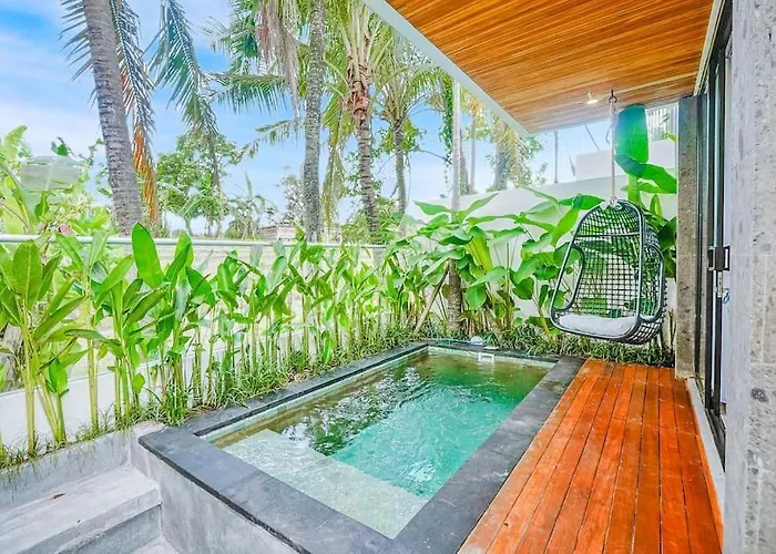 Tiny Villa Nyanyi - 2 Bedroom Stylish Villa Private Pool 5 Mins From Beach