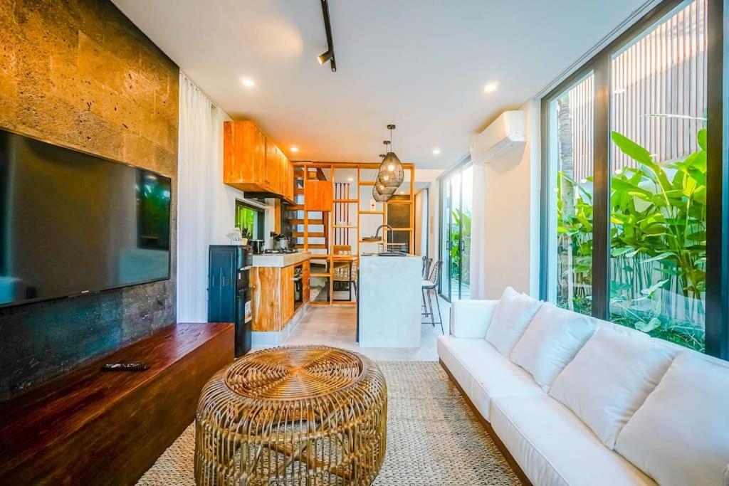 Tiny Nyanyi - 2 Bedroom Stylish Private Pool 5 Mins From Tanah Lot (Bali)